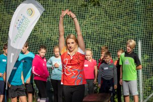 Olympijský trénink s gymnastkou Komrskovou na ZŠ Slovenská ve Zlíně